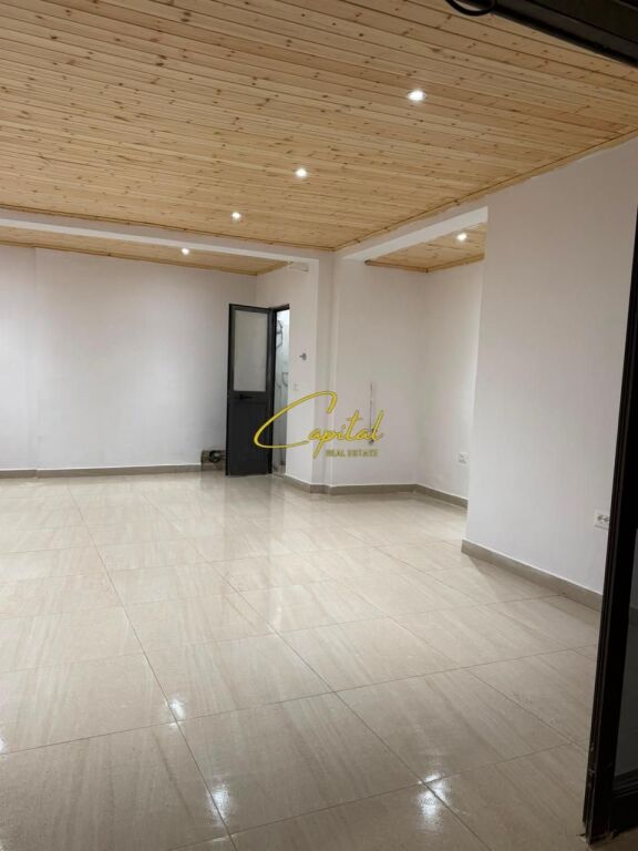 BUSINESS PREMISES FOR RENT 50 M2 ALLIAS 45,000 LEKE