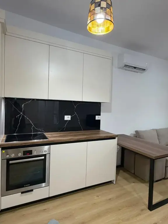 Jepet me qira apartament 1+1 – Kompleksi Kadiu Ali Dem