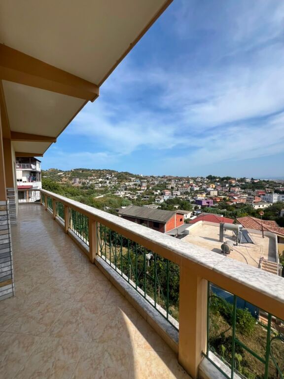 Jepet me Qira – Kati i 3-të i Vilës 3+1, Rruga Pjetër Bogdani