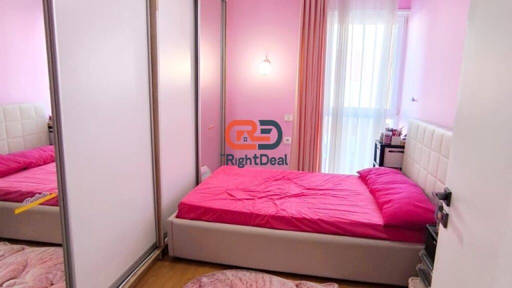 Ne Selite, Tek Residenca Euro 3D, Jepet Me Qira Apartament 2+1 I Mobiluar !!!