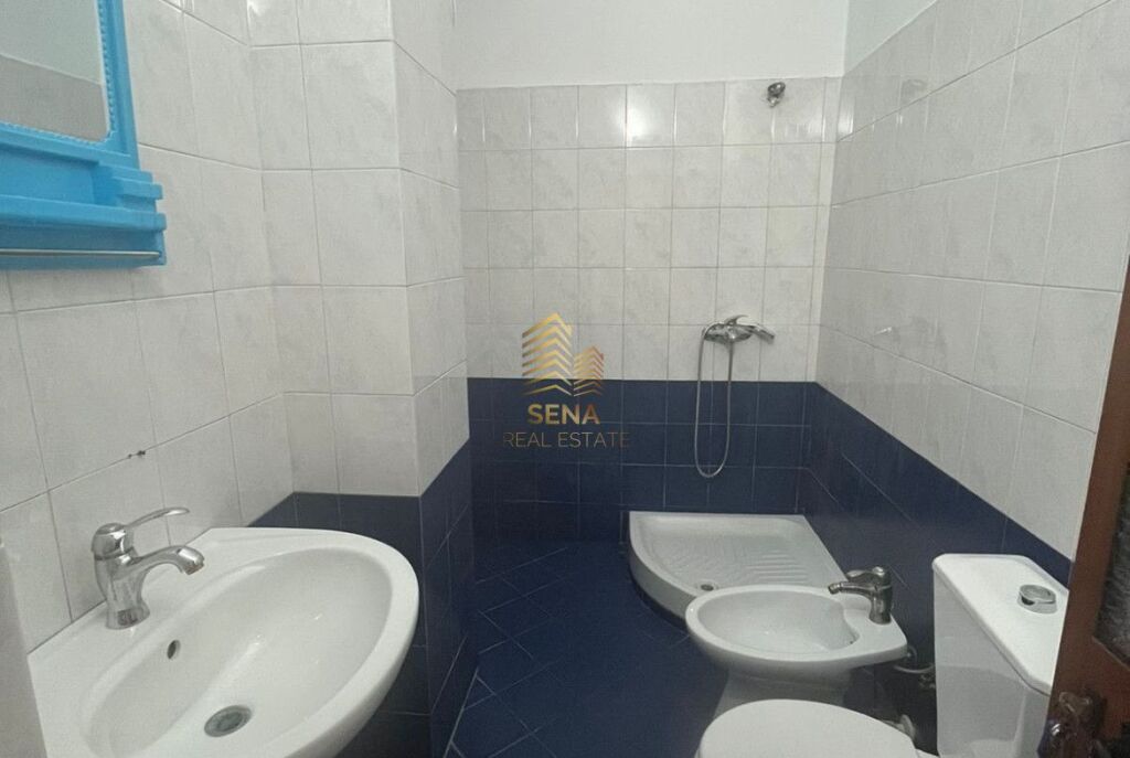 Qira, Garsoniere, Rruga Elbasan, Prane Sanatoriumi, 25.000 Leke/muaj