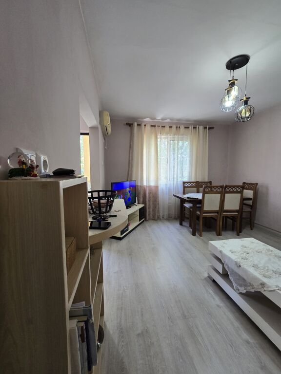2+1 apartment for rent on Ndre Mjeda street