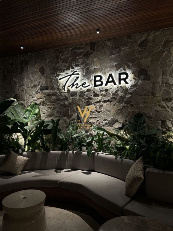 BAR LOUNGE IN AFFITTO IN VIALE JEAN D’ARC 260.000 LEKE
