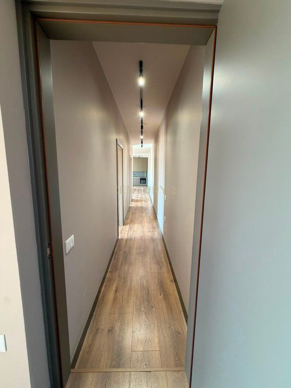APPARTAMENTO 3+1+2 IN AFFITTO | PETRO NINI 1.650 € /Mese 1.500.000 Lek /Mese