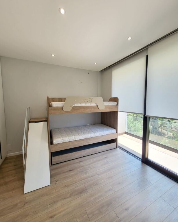 🏡 JEPET ME QIRA VILË – LIQENI I THATË