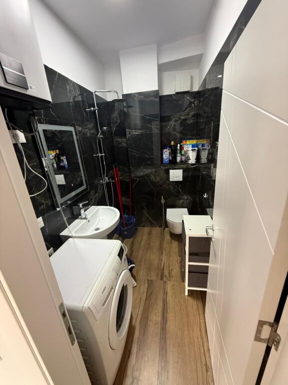 apartment 2+1+2 for sale, on 4 Dëshmorët street