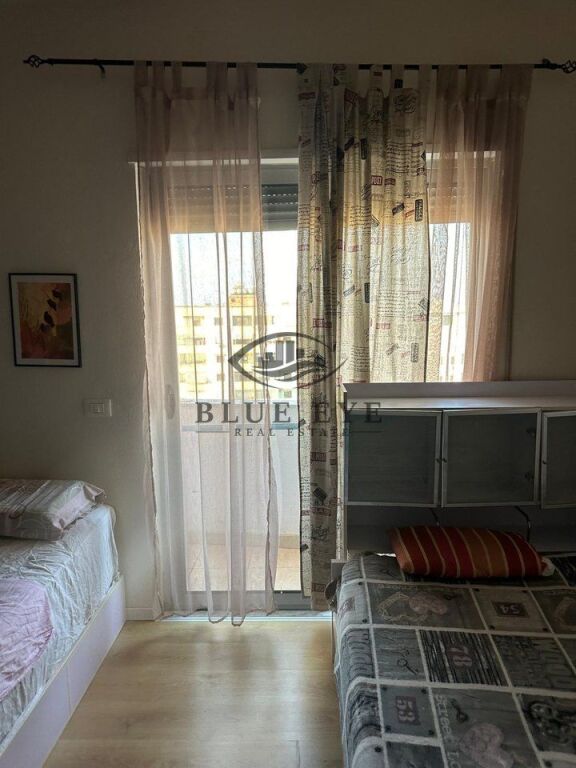 Appartamento Con Vista Mare E Porto 3+1+2 In Affitto, Durrës!