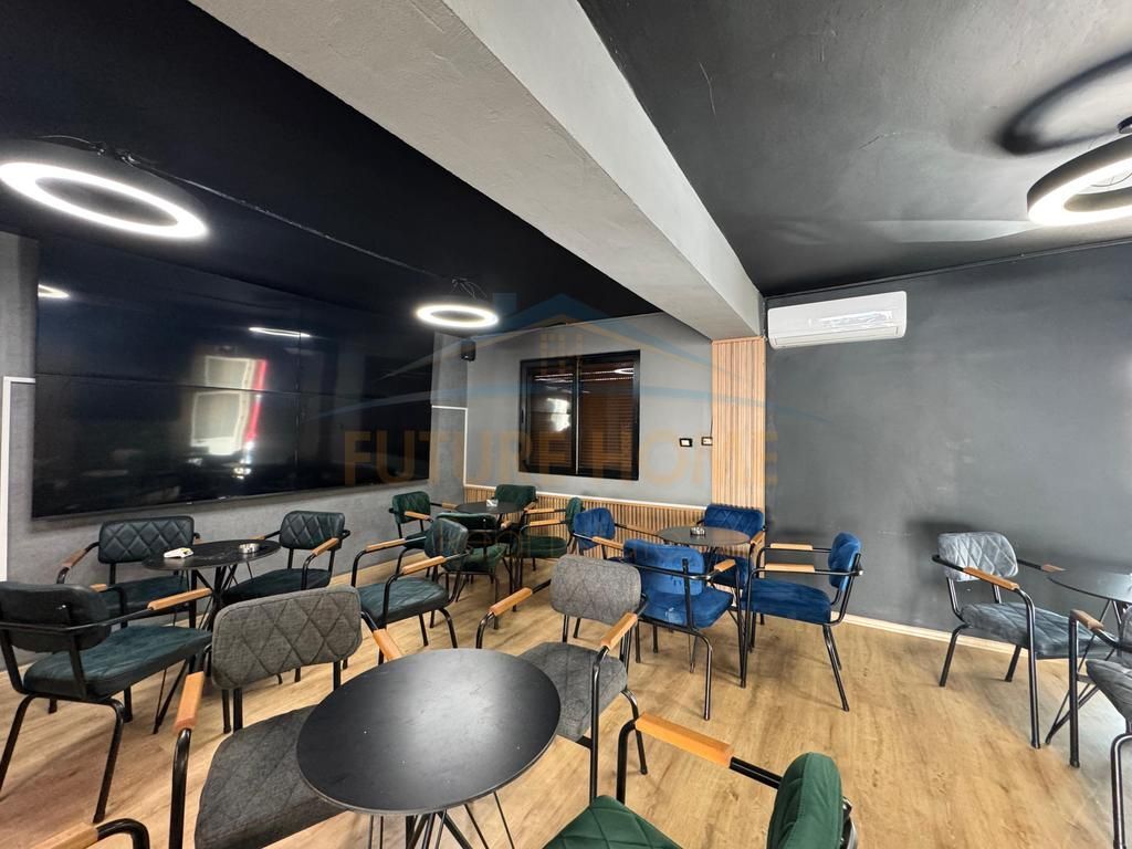Qera, Ambjent Biznesi, BLUE STAR , Durres