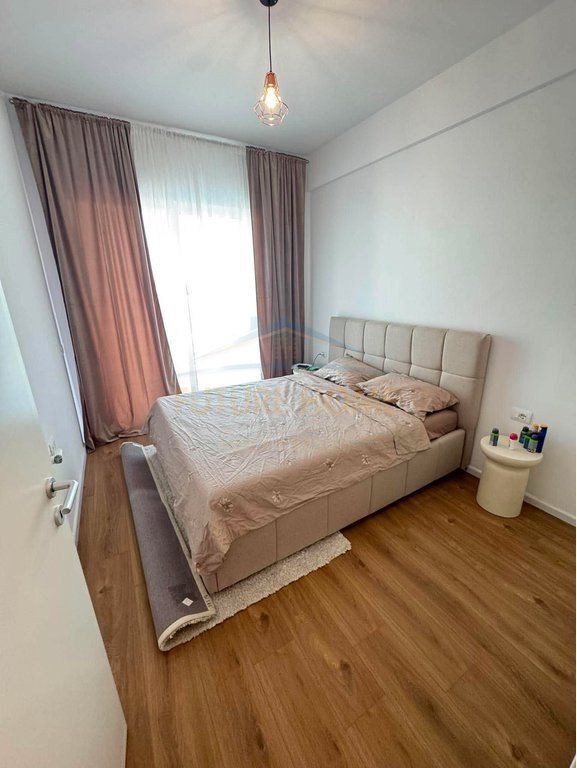 Qira, Apartament 1+1, Kompleksi Oxa, Fresku
