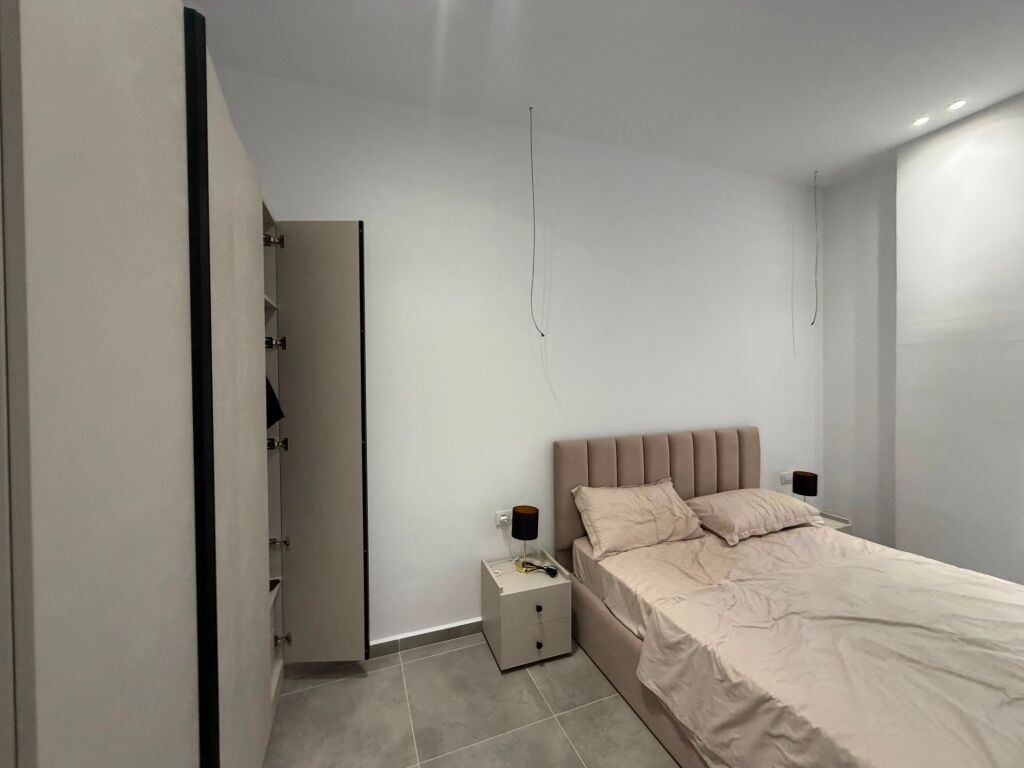 Appartamento 2+1 con veranda + posto auto in affitto