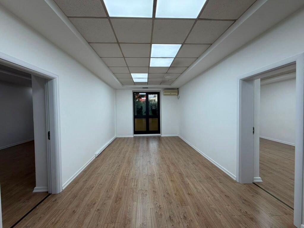 Office space for rent at Zogu i I Boulevard.