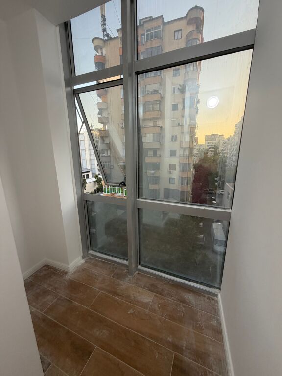 1+1, with elevator, 21 December near square 21