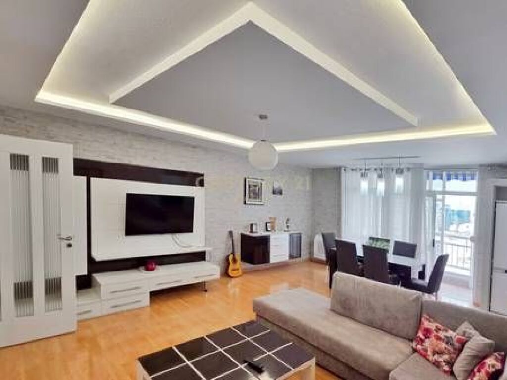 🏡 JEPET ME QIRA | ISH-EKSPOZITA, BUZË UNAZËS