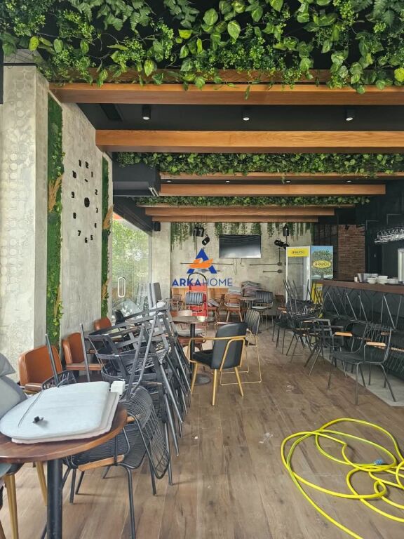 RENTAL PREMISES 100 M2 "FRESK" 50,000 LEKE