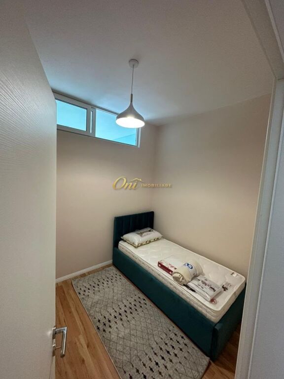 5 MAJI, APARTAMENT ME QERA 2+1