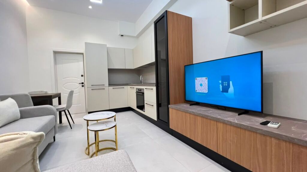 2+1 apartment for rent on Dibra Street