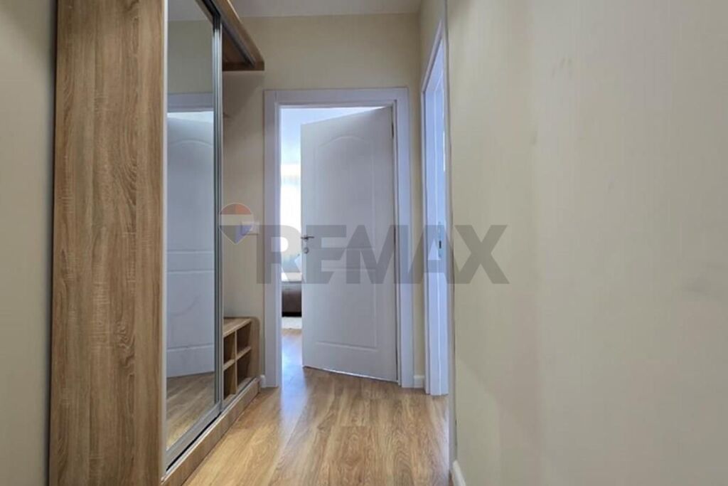 Apartament - Për Shitje - Qendra Kristal, Tiranë