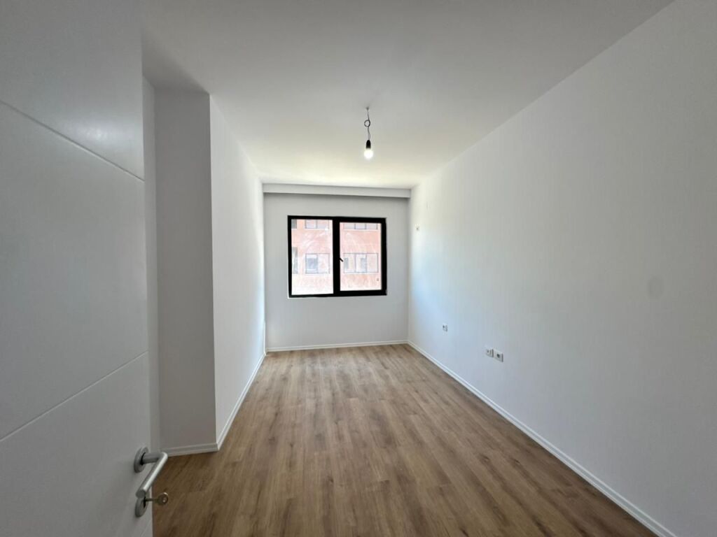 Apartament 2+1 per shitje tek Rruga e Elbasanit