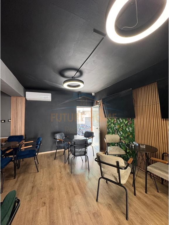 Qera, Ambjent Biznesi, BLUE STAR , Durres
