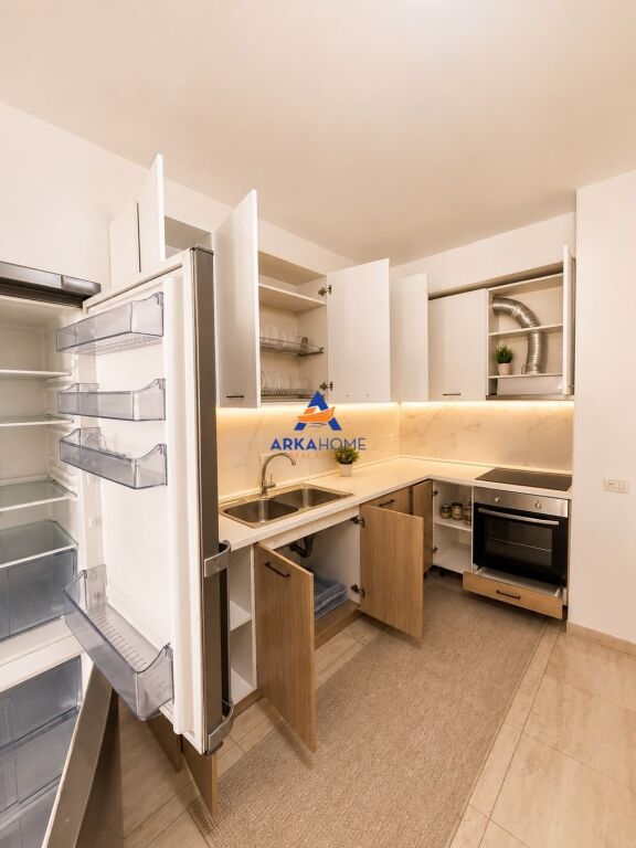 JEPET APARTAMENT ME QERA 2+1+BALLKON "KOMUNA E PARISIT" 70.000 LEKE