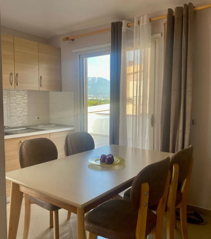 APPARTAMENTO 2+1 CON VERANDA IN AFFITTO – LAGO ASCIUTTO
