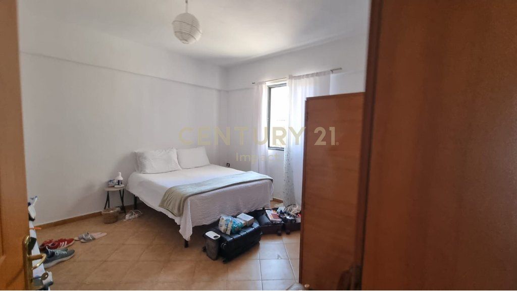 Shtepi private 2+1 Me Qira tek Spitali Ushtarak, Tiranë - 400€