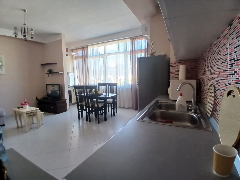 Super apartamentin 2+1 = Selvia = 60.000 leke