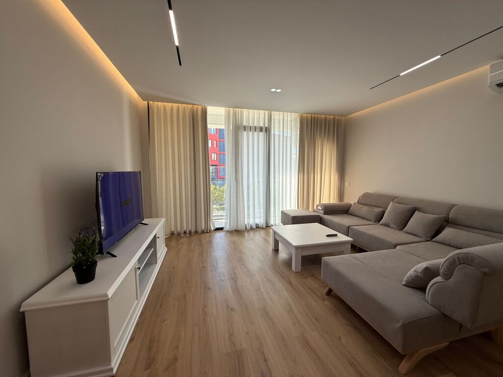 Apartament me qira 1+1, Jordan Misjaq