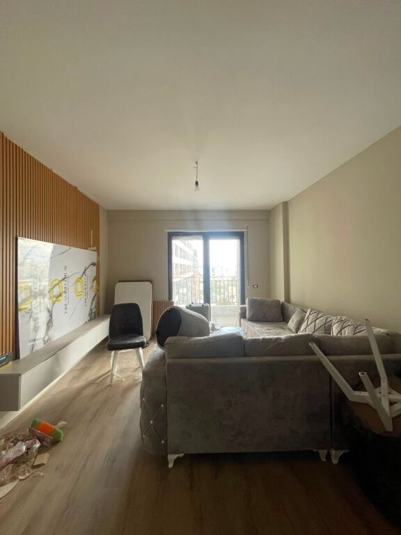 Affitto, Appartamento 1+1, Complesso Ndregjoni, Tirana . Empire73262