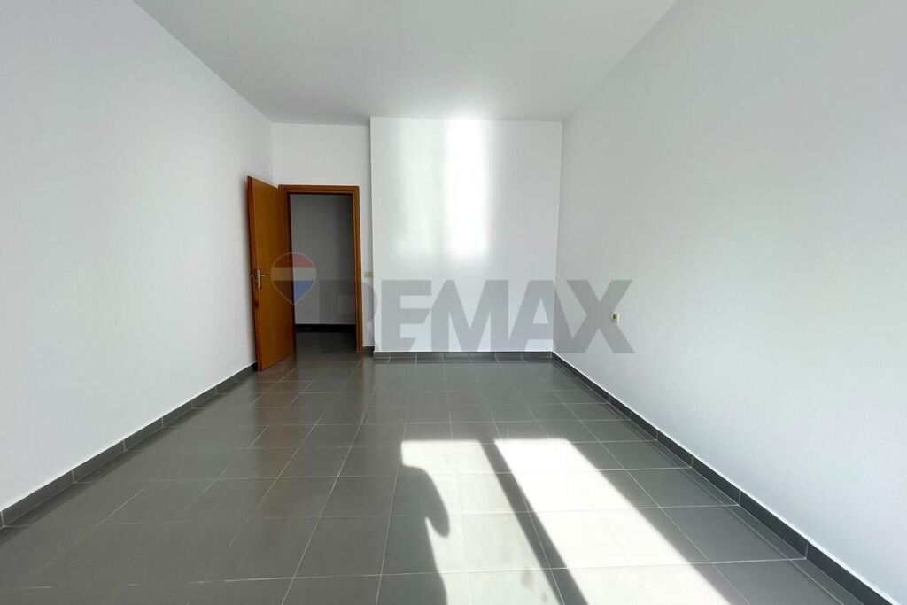 Apartament ne shitje, 2+1 tek KMY, Yzberisht