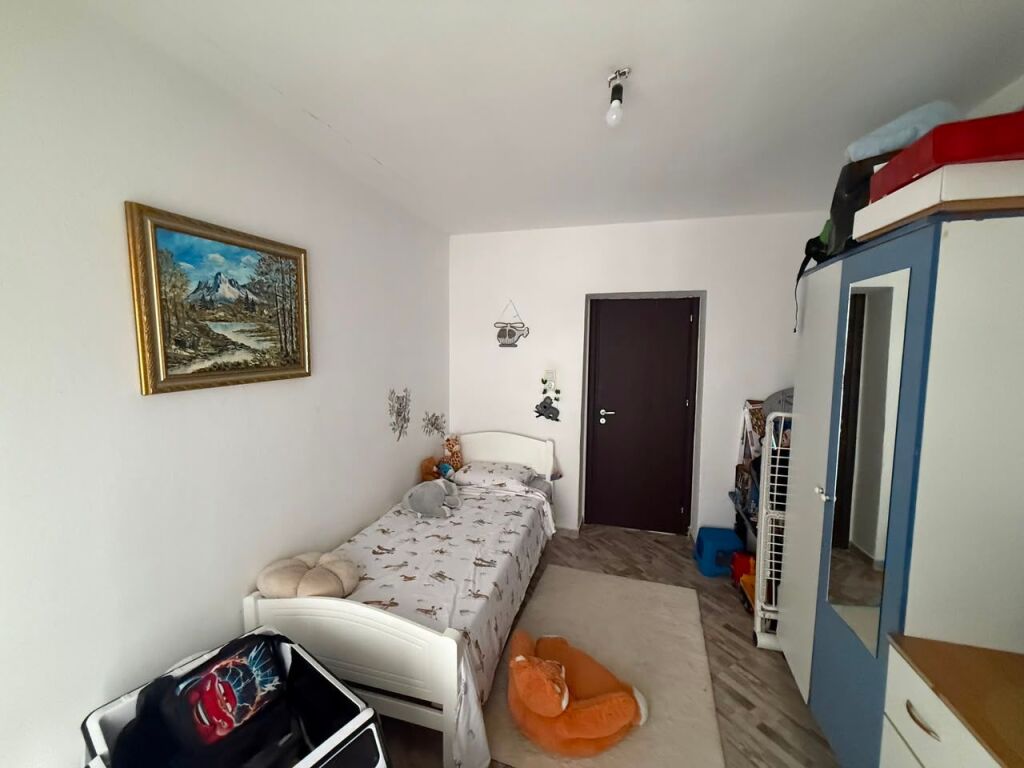 Apartament 2+1 ne shitje, sheshi Xhamllikut!