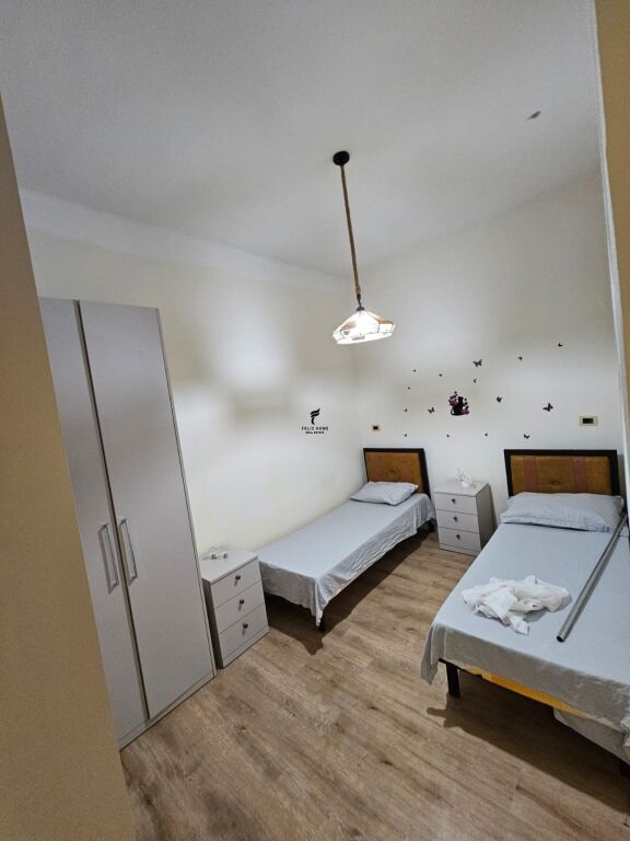 APARTAMENT ME QERA 1+1 ALI DEMI 40.000 LEKE FH-89546