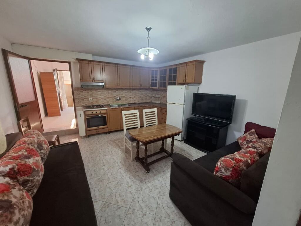 🏡 PRIVATE HOUSE 2+1 FOR RENT – SHKOZË 📍 Near the New 9-year School “Marie Logoreci”
