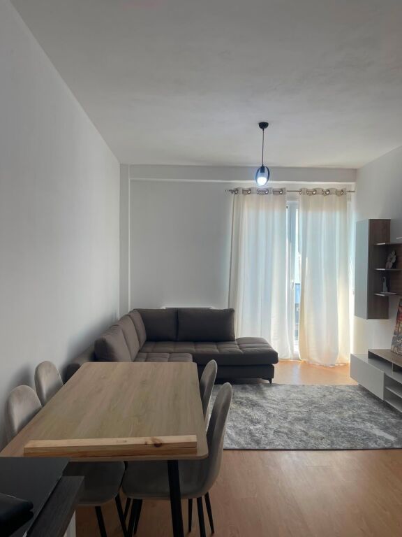 For rent 1+1 Don Bosko 65,000 leke