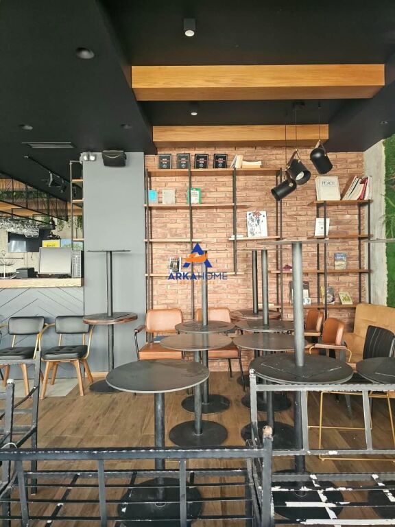RENTAL PREMISES 100 M2 "FRESK" 50,000 LEKE