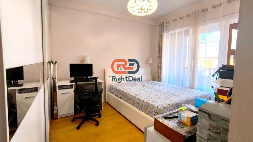 Ne Selite, Tek Residenca Euro 3D, Jepet Me Qira Apartament 2+1 I Mobiluar !!!