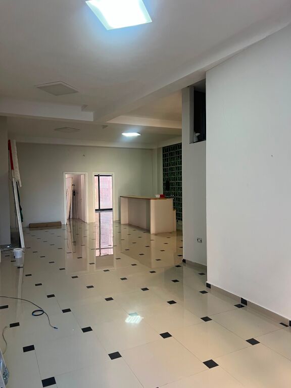 Shop for rent in Astir 45,000 ALL/month.
