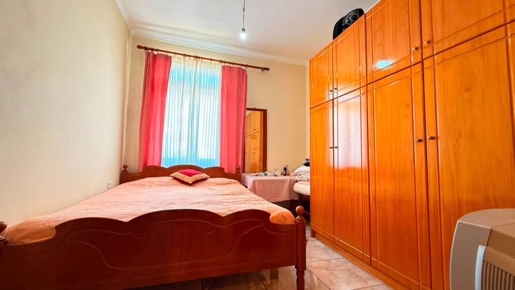 Shitet Apartament 2+1 tek Kafja e Rremes