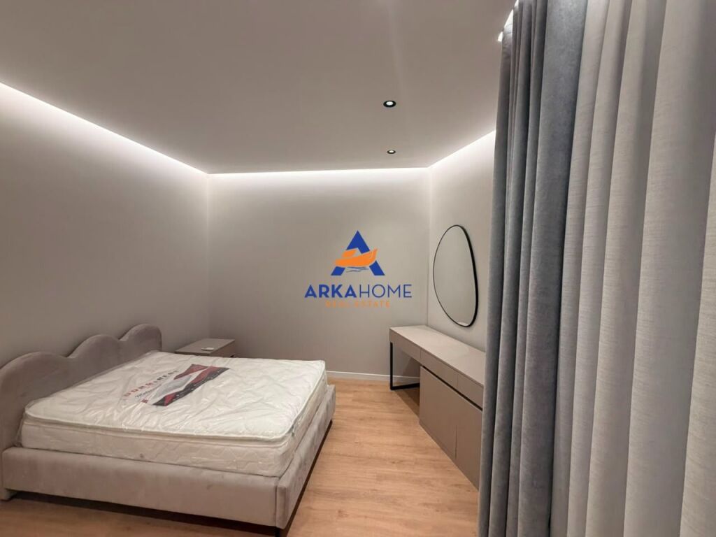 JEPET ME QERA VILE 3-KATËSHE+2 POSTE PARKIMI "TE RESIDENCA GREEN VALLEY,LIQENI I THATË" 400.000 LEKE