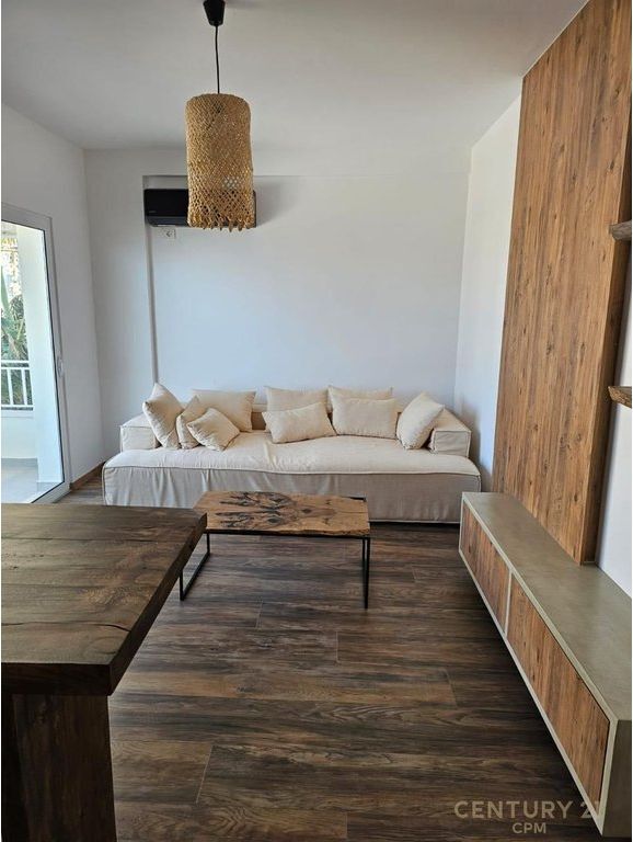 NE SHITJE APARTAMENT 1+1, DHERMI