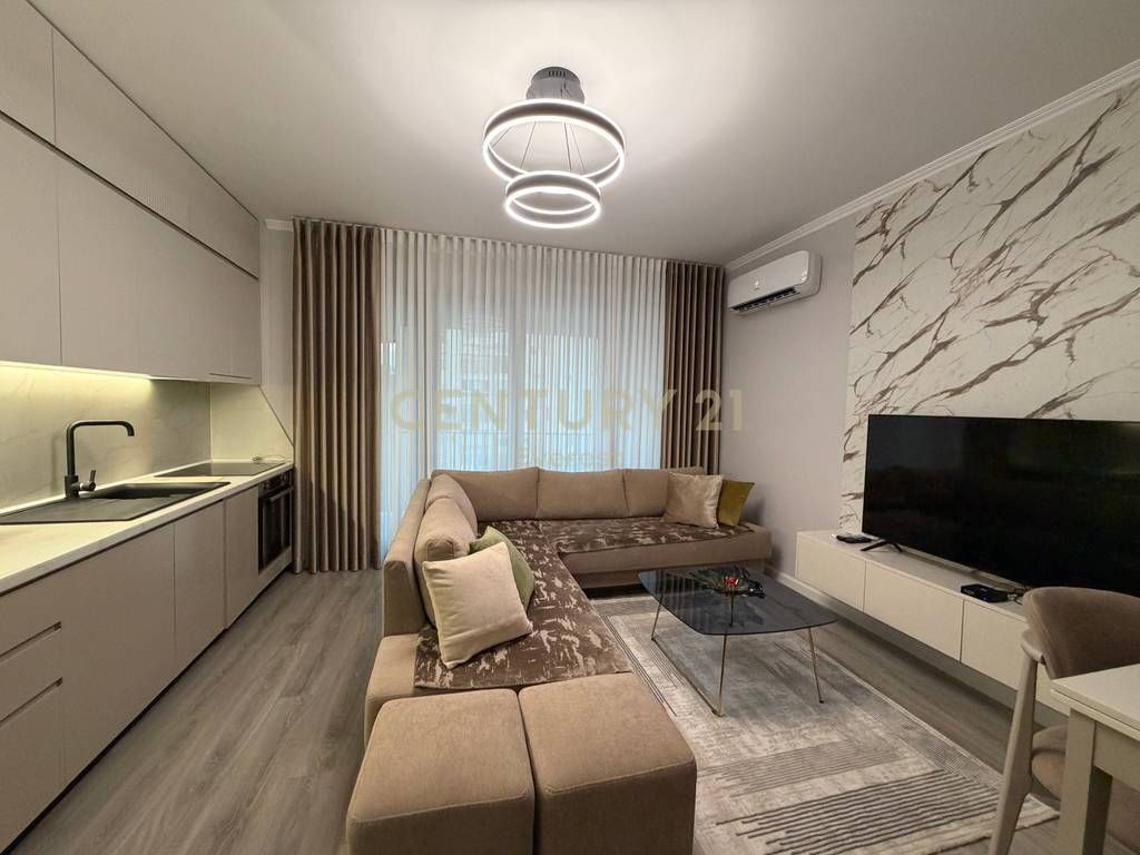 RRUGA DRITAN HOXHA, APARTAMENT 2+1+2 PER QIRA !