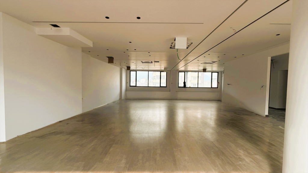 🏢Affittasi 571 m² ufficio presso il Complesso Delijorgji🔥