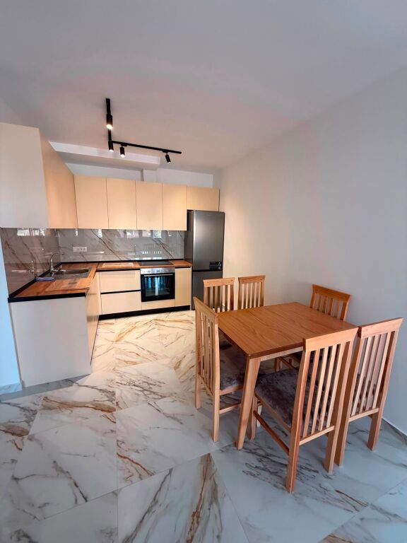 Jepet me qera apartment 2+1 te rruga Dritan Hoxha Inteza Sanpaulo bank  70000 lek