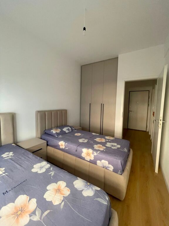 🏡 Appartamento 2+1+Posto Auto in affitto  📍 Ali Demi, Mangalem 🚗 Posto auto incluso 💰 Prezzo: 60.000 Lek/Mese