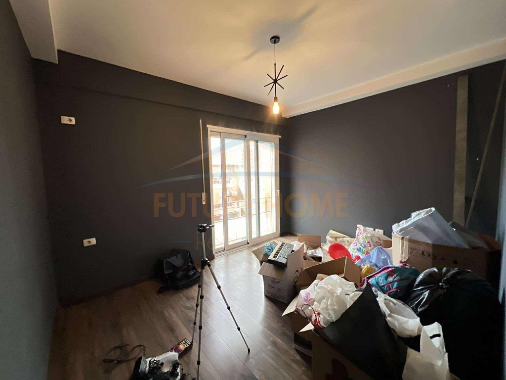 For sale, 3+1 Apartment, Kavaja Street, UNA57793
