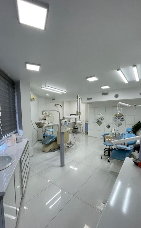 Sale | Klinike Dentare | Zogu i Zi | 240000 €