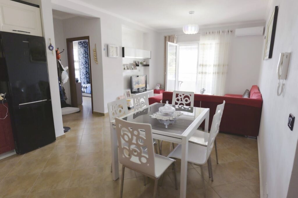 Shitet apartament 2+1 ne Vlore  ID 5391