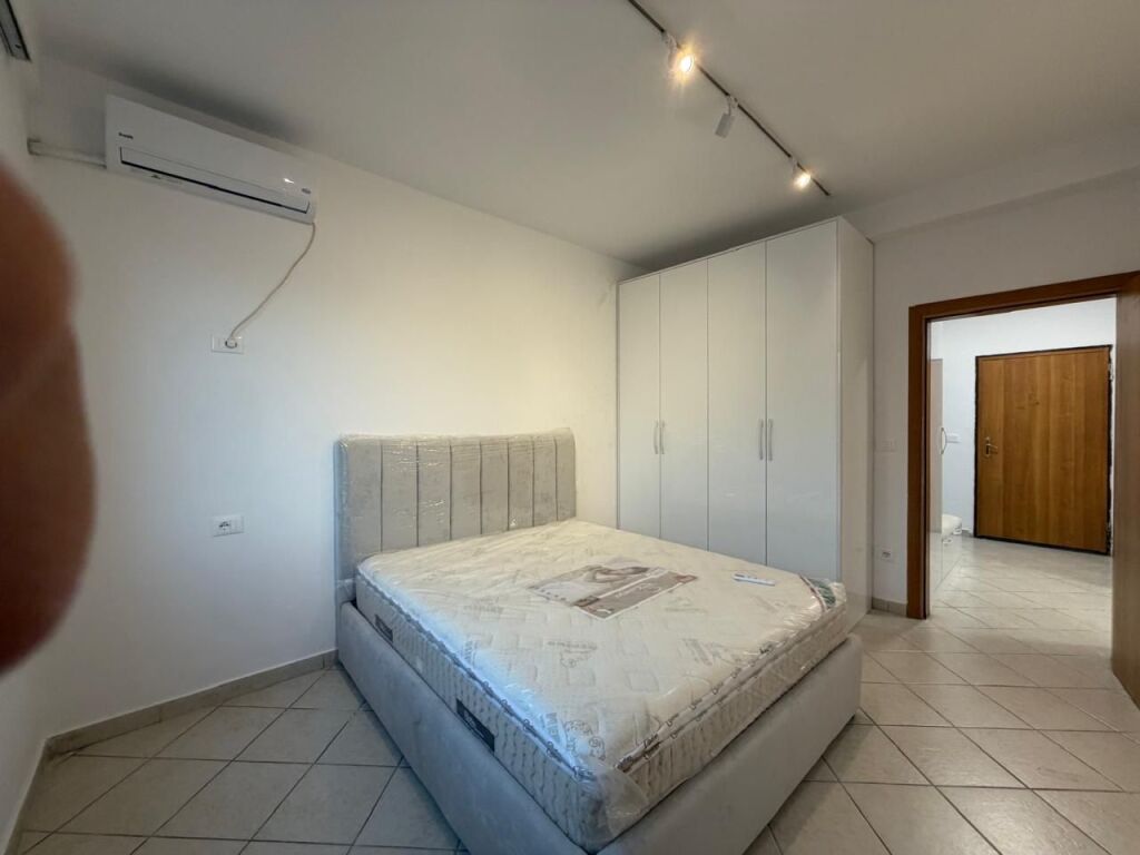 Apartament 2+1 per qera Astir !