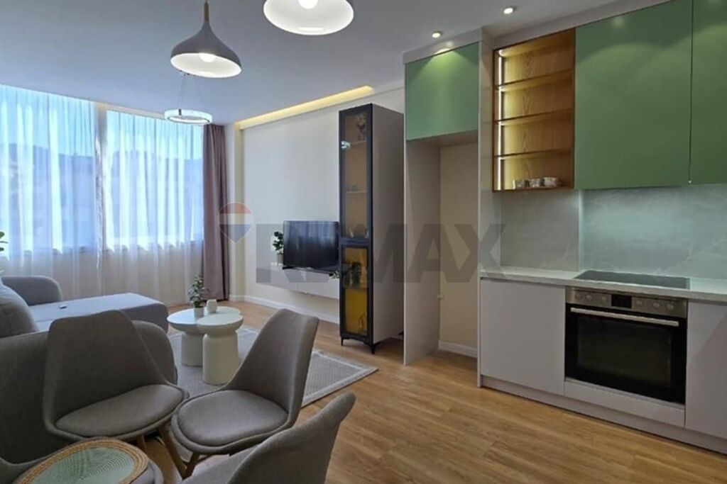 Apartament - Për Shitje - Qendra Kristal, Tiranë
