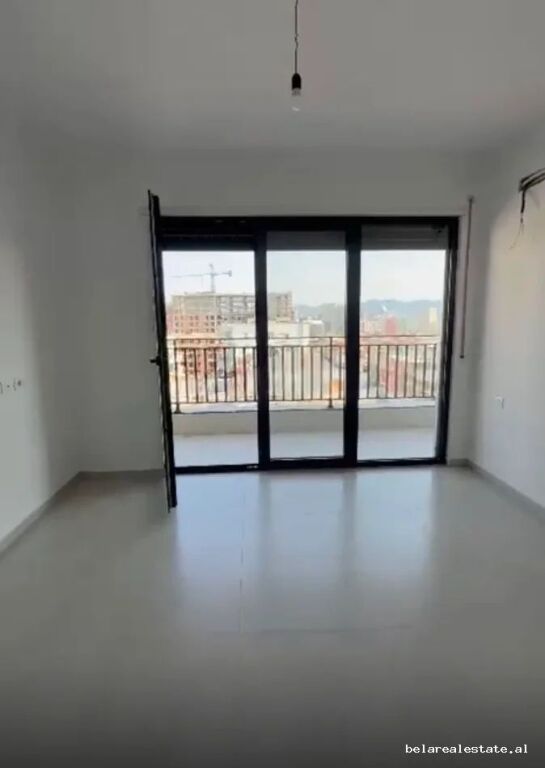 Ufficio in Affitto 3+1 Vicino al Nuovo Boulevard (ID BZ21036) Tirana